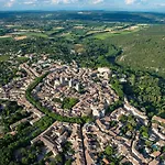 D'antiquaire Heure Bleue - 160 M2 Et Jardin à 10 Mn à Pied Du Centre D'uzès Uzès