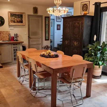 Heure Bleue D'antiquaire 160 M2 Et Jardin Vila
